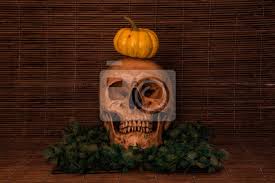 Your halloween life still stock images are ready. Still Life Schadel Und Kurbis Auf Dem Holz Ein Symbol Fur Halloween Leinwandbilder Bilder Bleiben Alchemie Leiche Myloview De