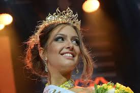 Prince muhammad was the fourth son of king abdulaziz and was born in qasr al hukm, riyadh, in 1910. Malaysia S King Abdicates After Marrying Former Miss Moscow Wsj