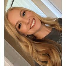 Reyna Cameron's Instagram, Twitter & Facebook