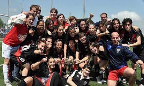 El levante ud recibirá al rayo vallecano en el campo 1 de la ciudad deportiva de buñol. El Rayo Femenino Gana La Superliga Contra Viento Y Marea Rtve Es