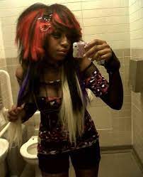 Https Cut3sh1t Tumblr Com Post 644046696323612672 In 2021 Black Scene Girls Emo Scene Scene Kids