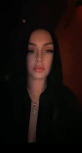 2024 was the year that pushed me out of my comfort zone. I'm going onto my  4th year in my lash business and I was ready to take a leap in faith.