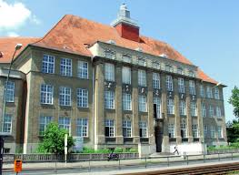 The bundesrat, where the states of the federal republic of germany are represented, has been located in leipziger strasse since 2000. 15 Universities Of Applied Sciences In Berlin A Guide 2021 22