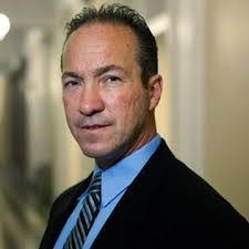 Chris Peloso's Instagram, Twitter & Facebook