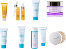 Wardah kosmetik yang merupakan salah satu produsen alat kosmetik dan kecantikan indonesia terkemuka, di indonesia memang di kenal oleh masyarakat luas sebagai distributor atau pun. Daftar Harga Wardah Kosmetik 2021 Terbaru Ciriseo Net