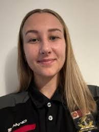 Angelique Hutton's Instagram, Twitter & Facebook