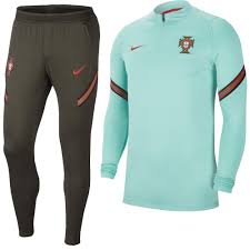 We did not find results for: Nike Portugal Strike Drill Trainingspak 2020 2022 Groen Voetbalshirtjes Shop