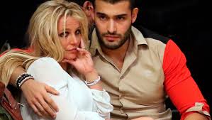 The latest tweets from britney spears (@britneyspears): Mat Britni Spirs Pytaetsya Zapoluchit Kontrol Nad Dengami Pevicy Gazeta Ru