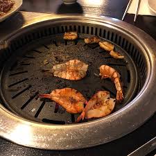 Im bulgogi haus sind teflongrills elegant in die holztische eingelassen und dunstabzugsrohre mit industriecharme an der decke verlegt. Bulgogi Haus Bild Von Bulgogi Haus Koln Tripadvisor