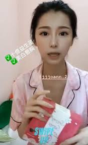 關楚耀女友硬銷保健品惹層壓式推銷疑雲