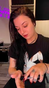 Who remembers the show 3rd Rock From The Sun? 🤣🤘🏼 song is called Down In  Bama and is available