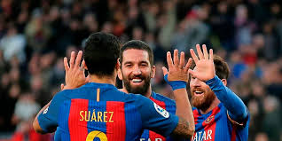 Brasilien weltmeisterschaft 2018 fußballtrikot kind mit eigenem namen. Arda Turan Erklart Nach Angriff Auf Journalisten Teamrucktritt Fussball International Derstandard At Sport