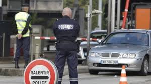 Almanya i̇çişleri bakanı horst seehofer, avusturya, i̇sviçre ve fransa sınırlarının kademe kademe lüksemburg almanya sınırı açılıyor. Fransa Almanya Arasinda Sinir Denetimlerinin Suresi Uzatildi