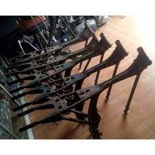 Langsung aja nih sob, cb 100 di indonesia yang paling tua adalah keluaran tahun 1970. Rangka Body Frame Cb K5 Original Shopee Indonesia