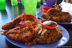 Ternyata udang galah bisa dibudidayakan dan dipancing, lho. Nasi Goreng Udang Galah Xplorasi Destinasi