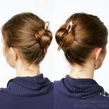Take the help of an elastic and roll bun, as shown in the picture above. 40 Quick And Easy Short Hair Buns To Try