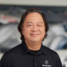 Cliff Nguyen's Instagram, Twitter & Facebook