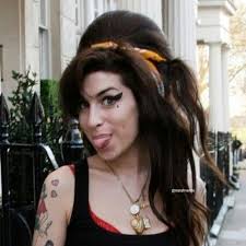 amy winehouse 𓂅 ☆ ₊˚ 🖤