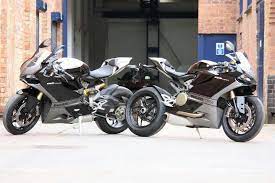 Ducati Panigales In Gunmetal Grey And Black Best Motorbike Sportbikes Gunmetal Grey