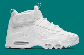 Look Out For The Nike Air Griffey Max 1 Triple White On Http Sneakerscartel Com Sneakers Shoes Kicks Jor Ken Griffey Jr Shoes Nike Shoes Air Force Nike