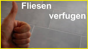 Damit alles in den bädern gleichmäßig bis hoch gefliest ist, ich aber dennoch an die stromverteilerdosen komme, habe ich diese fliesen nicht. Fliesen Fugen Fliesen Verfugen How To Grout Tiles Bodenfliesen Verfugen Youtube