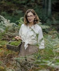 Watch the dig online free. All The British Actors In Netflix Movie The Dig Cast