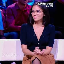 Rider avec agathe t'es sur tpmp ouai ah gars ils croyaient pas en toi maintenant s'adapte louche sur ton décolleté d'batard ils rêveraient. Agathe Auproux Picture