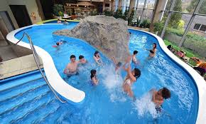 Die 13 Besten Wasserparks Und Erlebnisbader In Nrw 2021