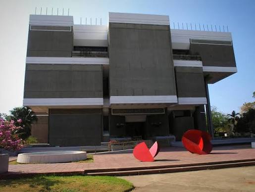 Exterior view of Museo de Arte Moderno