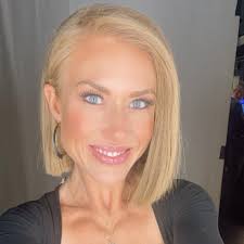 Molly Hendrickson 🎬