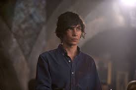 The 100 Season 2 Episode 13 Photos Resurrection Seat42f Devon Bostick Jasper The 100 Devon