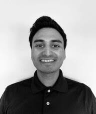 Kara Laing's Instagram, Twitter & Facebook