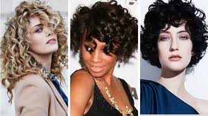Cortes de pelo corto para pelo rizado 2019. Cortes De Pelo Rizado 2021 2022 Mujer Tendencias Cafe Versatil