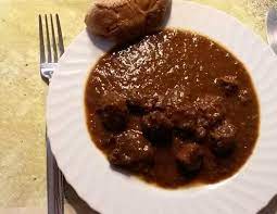 rindsgulasch nach omas rezept rezept rezept rindsgulasch gulasch rezepte