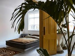 Bed skirts come in a variety of styles and can be bought or made. Ck9rai8fnjv5tm