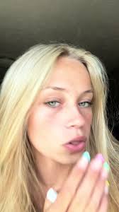 Natural-Looking Fake Freckles: A Makeup Must-Have!