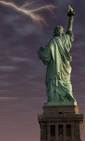 Join The World S Best Photo Contests Statue Statue Of Liberty World Best Photos