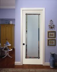 This beautiful vertical reed glass interior decorative door offers obscurity and modern appeal for residential applications. 9 Lite Obscure Decorative Glass Interior Door Viktorianisch Wohnzimmer Orange County Von Homestory Doors Of Orange County Houzz