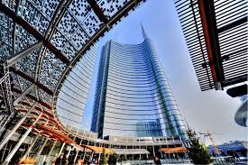 The square was inaugurated on 8 december 2012 and is dedicated to the piazza gae aulenti and the surrounding buildings are the result of the regeneration of the neighbourhoods garibaldi, isola and varesine. Piazza Gae Aulenti Musei E Attrazioni Per Bambini A Milano Vivimilano
