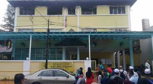 Ma'had tahfidz dti berasrama saat ini memiliki santri 127 anak tingkat diniyah, smpit, dan smait. Bantu Maahad Tahfiz Bukan Menutupnya