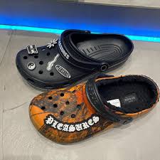 The polarizing foam clog brand has defied. Foot Ideals Ph Pleasures X Crocs Dylan Clog 4us To 10us Facebook