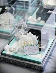 Cara gubahan coklat, cara gubahan kain pelikat, cara gubahan telekung hantaran, cara gubahan bunga coklat, cara gubahan bunga plastik, pin cara gubahan hantaran sumi pelautscom on pinterest via endehoy.com. 83 Dulang Hantaran Ideas Gift Tray Wedding Gifts Wedding Gifts Packaging