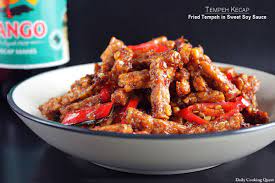 Tempeh Kecap Fried Tempeh In Sweet Soy Sauce Recipe Tempeh Recipes Recipes With Soy Sauce Tempeh