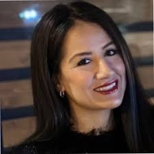 Carrie Strecker's Instagram, Twitter & Facebook