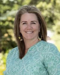 Tanya Searle's Instagram, Twitter & Facebook