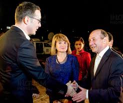 Rolurile principale sunt interpretate de actorii emilian oprea, andreea vasile și mihai constantin. Film Romanesc De Ce Eu Lansare Bucuresti Inquam Photos