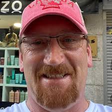 I lost one bag while I was back from the airport I can't remember where I  left it last time .. in the airport or in the taxi can I ask for