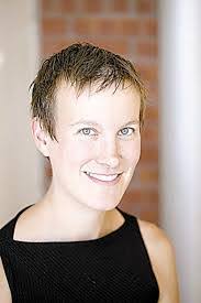 Edith Barth's Instagram, Twitter & Facebook