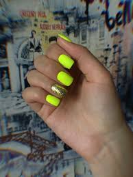 Which means that it is only appropriate that you brighten up your nail look. Neon Short Square Nails Neon Green Nails Short Square Nails Green Nails
