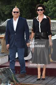 Durante una notte insonne, la spagnoli inventò la. News Photo Luca Zingaretti And Luisa Ranieri Are Seen During Lucas Tv Detectives Photo